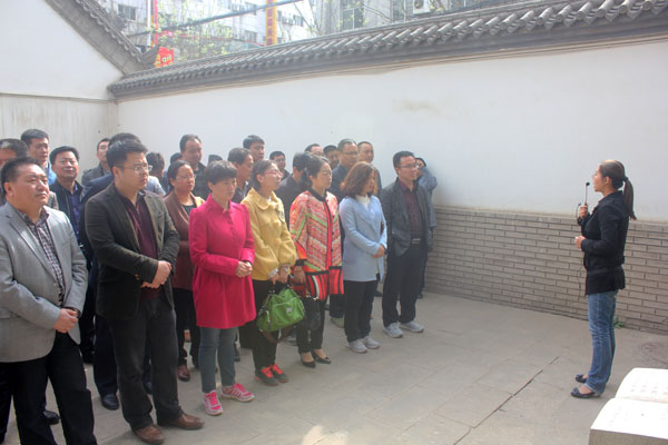 我校2015年第一期主体班学员进行现场教学 第 2 张