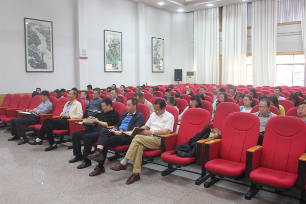 学习分享会现场1.jpg 学习分享会现场1.jpg