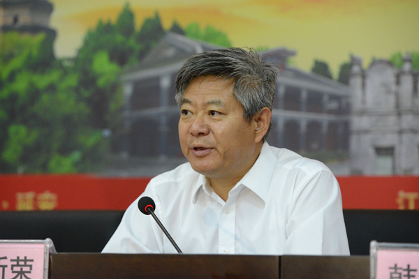 陕西省委常委、延安市委书记徐新荣同志致欢迎词.jpg 陕西省委常委、延安市委书记徐新荣同志致欢迎词.jpg