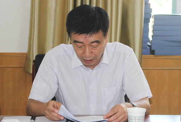 吕校长.jpg 吕校长.jpg