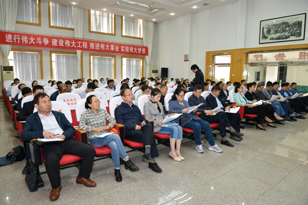 开班式现场2.jpg 开班式现场2.jpg
