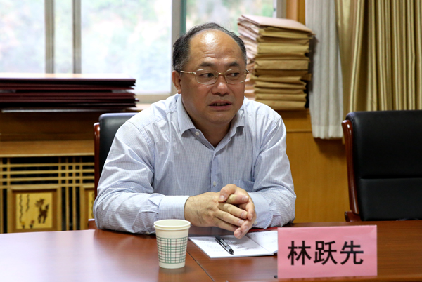大连市委党校校院长林跃先讲话.jpg 大连市委党校校院长林跃先讲话.jpg