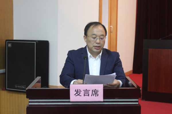 科级干部培训班学员代表杨树虎同志发言.jpg 科级干部培训班学员代表杨树虎同志发言.jpg