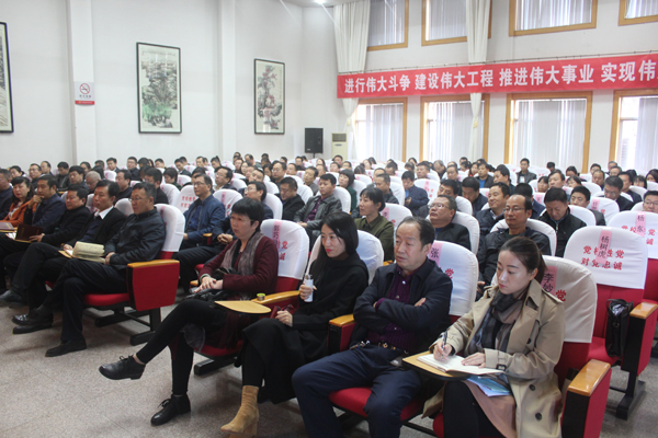 结业式现场1.jpg 结业式现场1.jpg