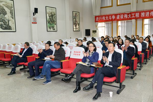 学习现场2_副本.jpg 学习现场2_副本.jpg