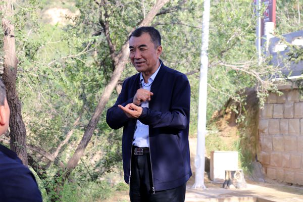 常务副校长刘卫平作精彩点评_副本.jpg 常务副校长刘卫平作精彩点评_副本.jpg