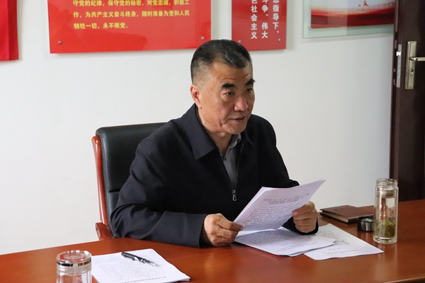 常务副校长刘卫平主持会议并讲话.JPG