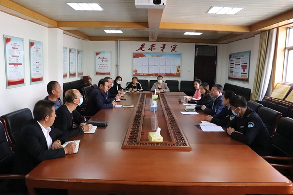 座谈会现场.JPG