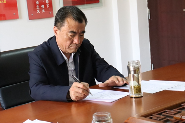 常务副校长刘卫平出席会议并讲话.JPG