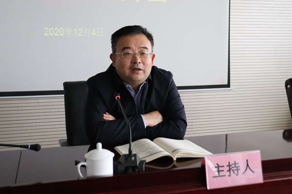 常务副校长王军出席会议并作总结点评.jpg