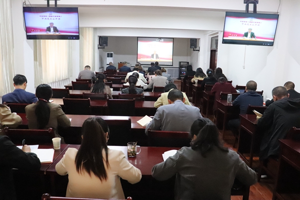 学习现场.jpg 学习现场.jpg