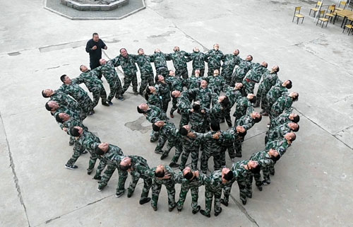 我校2013年第二期科级干部进修班赴甘泉县进行实地教学并拓展训练 第 6 张