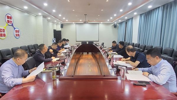 党校师生热议习近平总书记在听取陕西省委和省政府工作汇报时的重要讲话精神 第 1 张