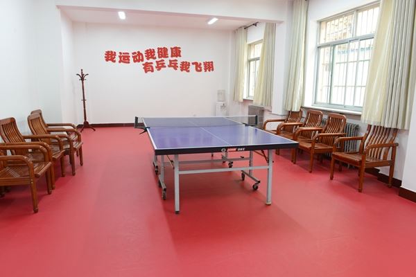 乒乓球室.JPG