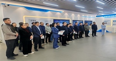 市委党校第一期县处级领导干部进修班赴高新区调研
